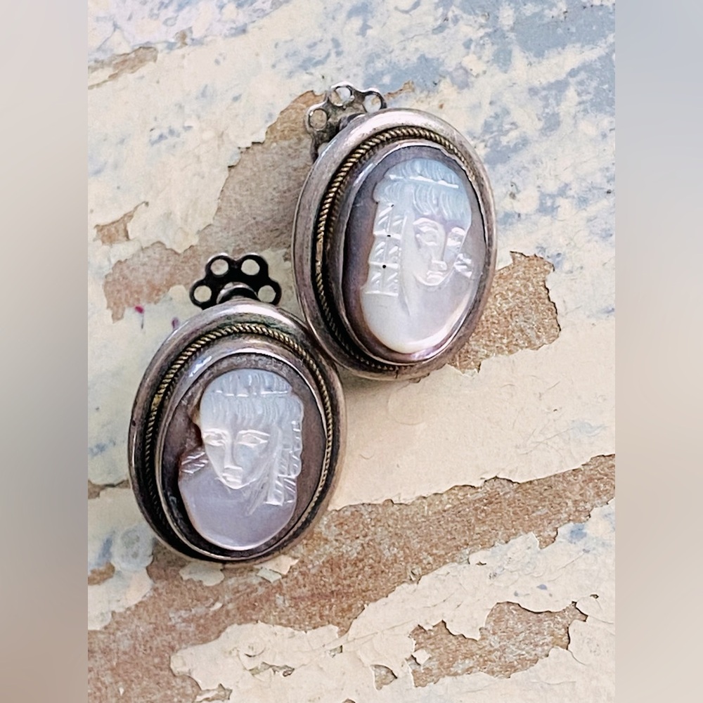 Antique Carved Mother of Pearl Shell Cameo Screw Back Earrings set in 800 Silver